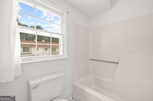 Building Photo - 151 Old Ferry Way