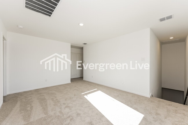 Building Photo - 10536 Desert Hawk Cir