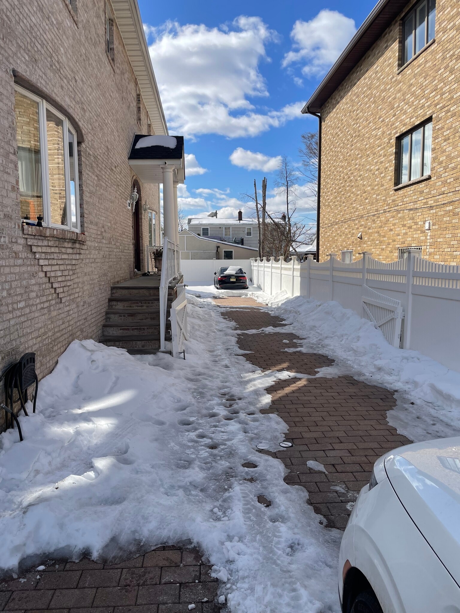 Building Photo - 248 Kingsland Ave