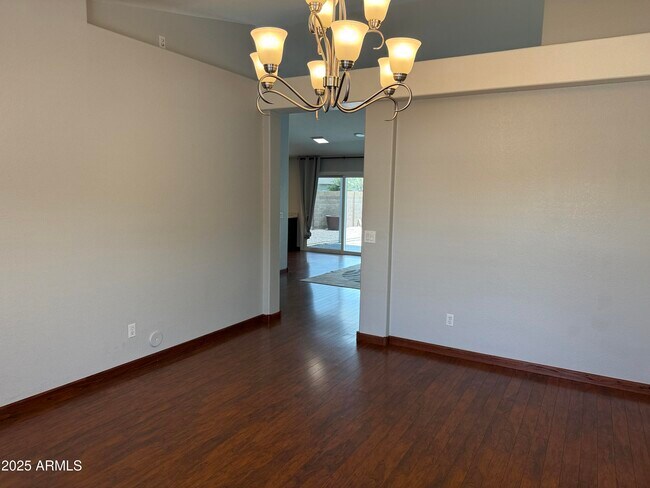 Building Photo - 4629 E Lavender Ln
