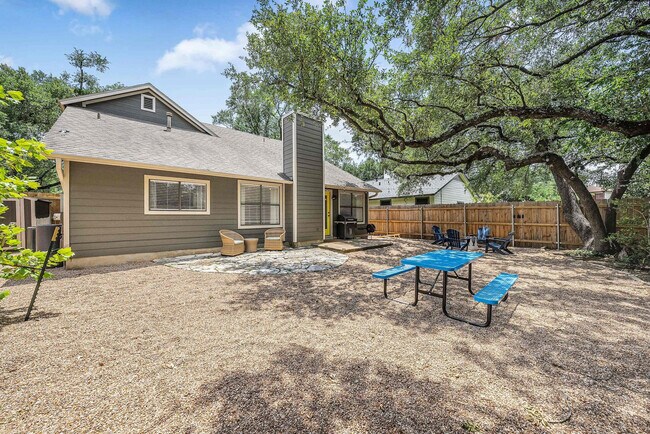 Building Photo - 7108 Dallas Dr