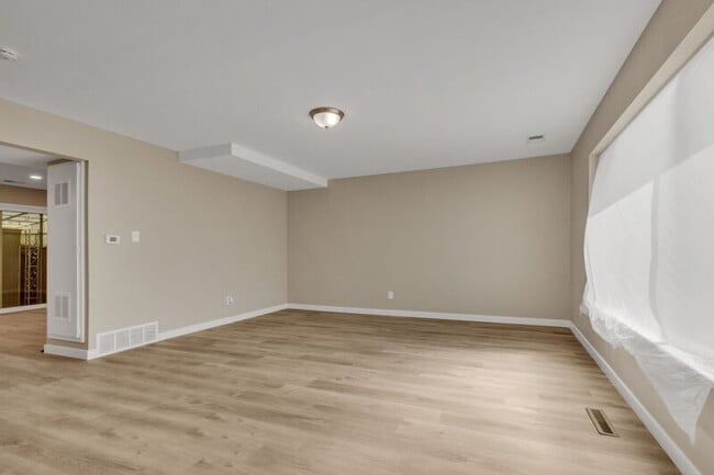 Building Photo - 3913 S Boston St