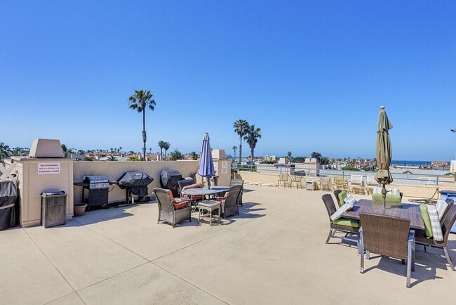 Building Photo - 270 Dahlia Ave