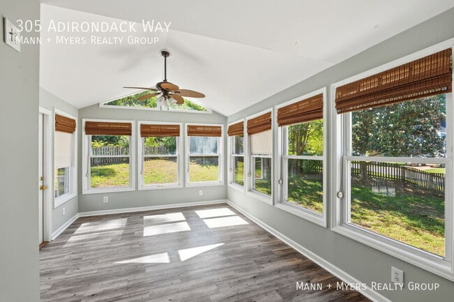 Building Photo - 305 Adirondack Way