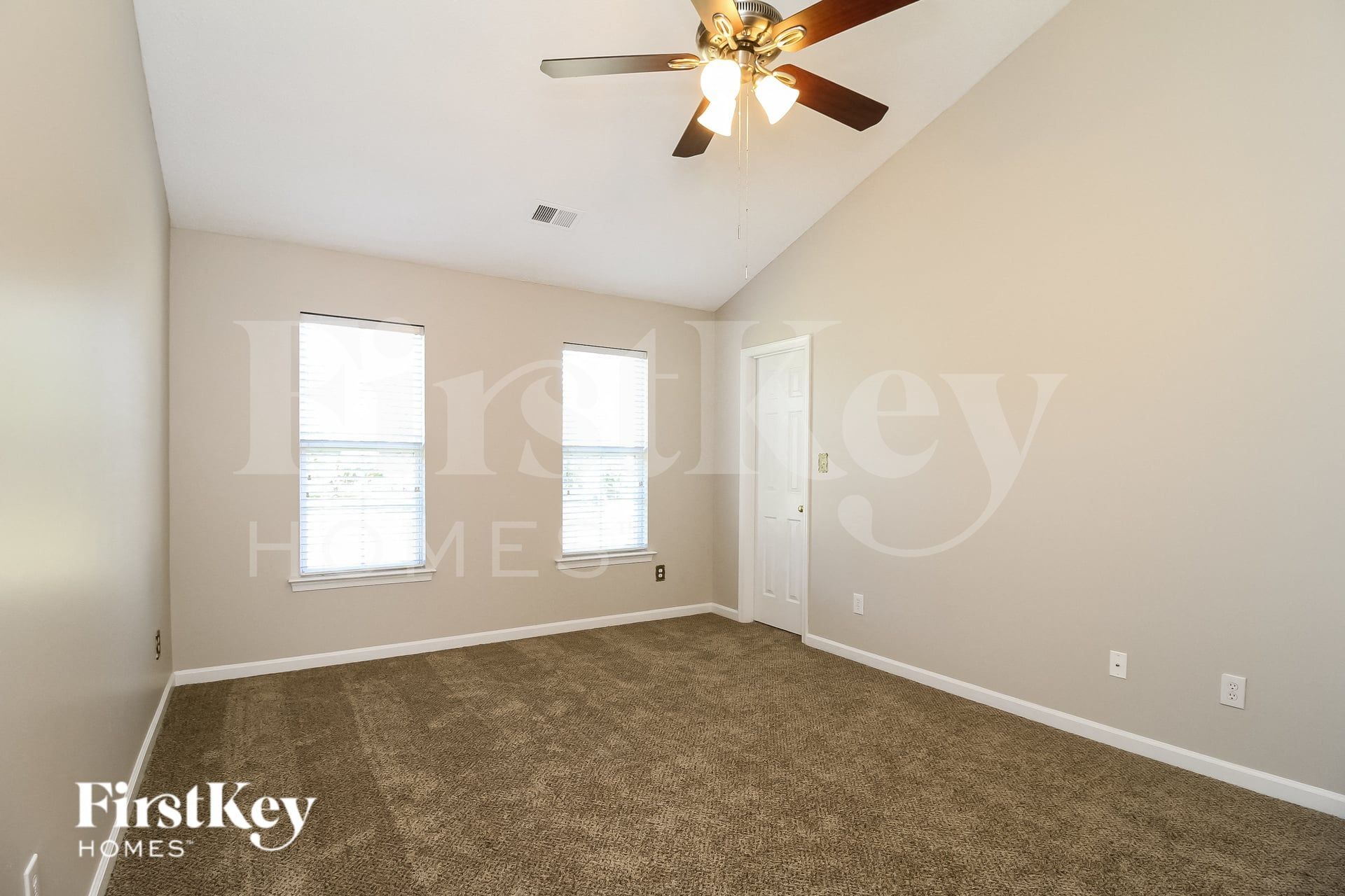 Building Photo - 6011 Hickory Creek Rd