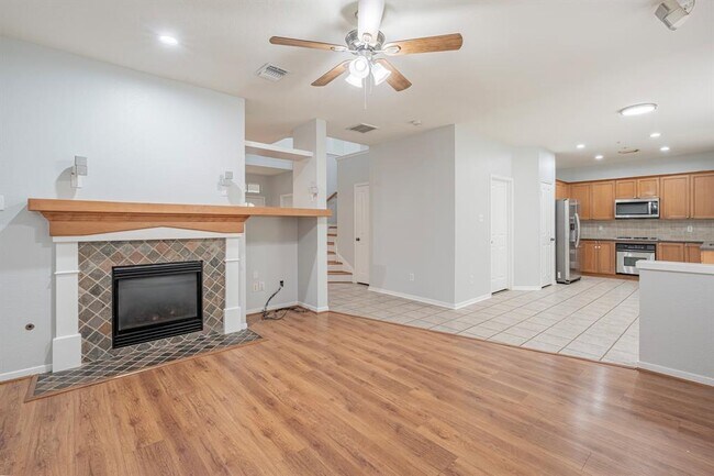 Building Photo - 203 W Sundance Cir