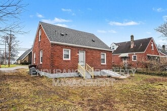 Building Photo - 789 Matthews Dr