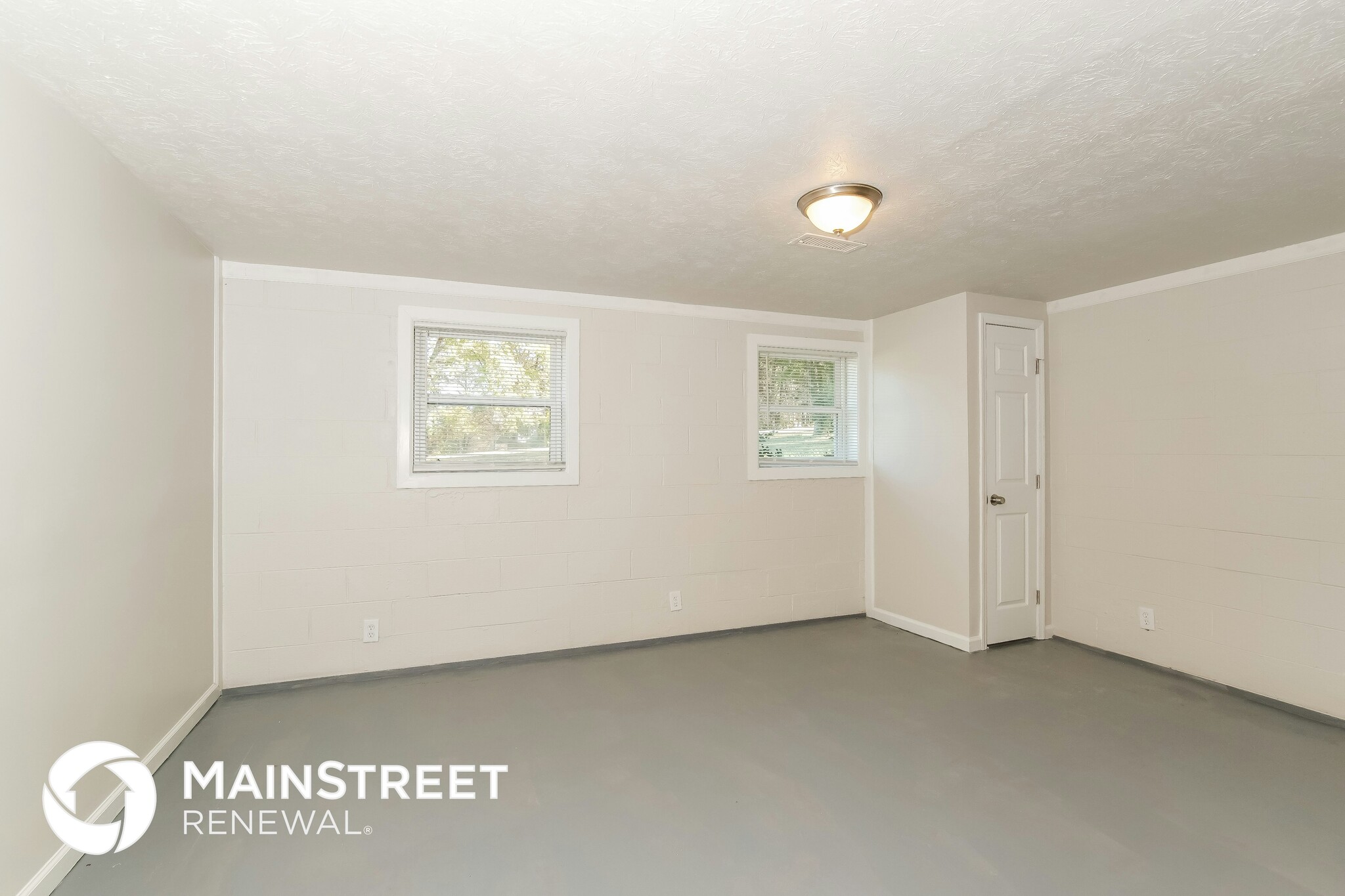 Building Photo - 401 Swanee Dr