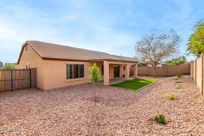 Building Photo - 22982 W Pima St