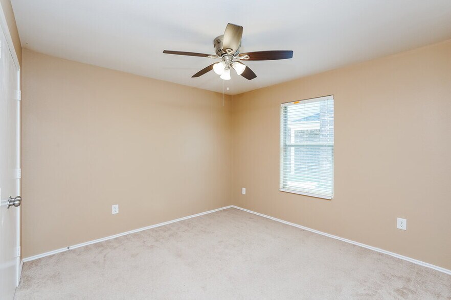 Building Photo - 21370 Beacon Springs Lane
