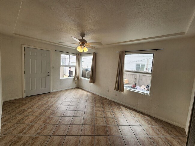 Building Photo - 2274 Kearney Ave