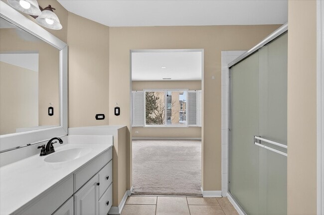 Building Photo - 1161 Hawthorne Ln