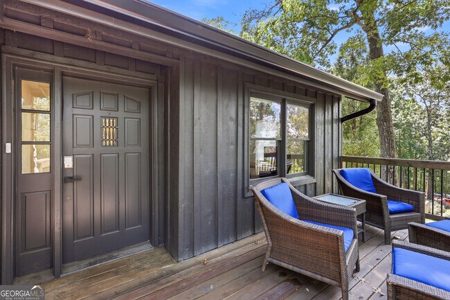 Building Photo - 4225 Twin Rivers Dr