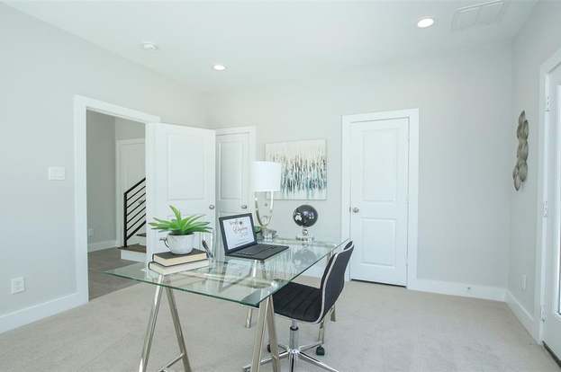 Building Photo - 5903 Val Verde St