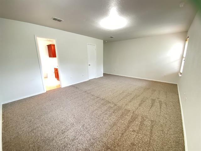 Building Photo - 8016 Meadow View Tr