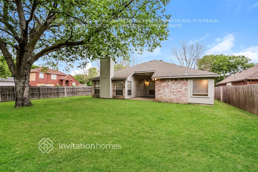 Building Photo - 3503 Daisy Ln