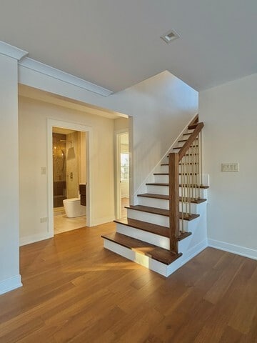 Building Photo - 830 Deerfield Rd