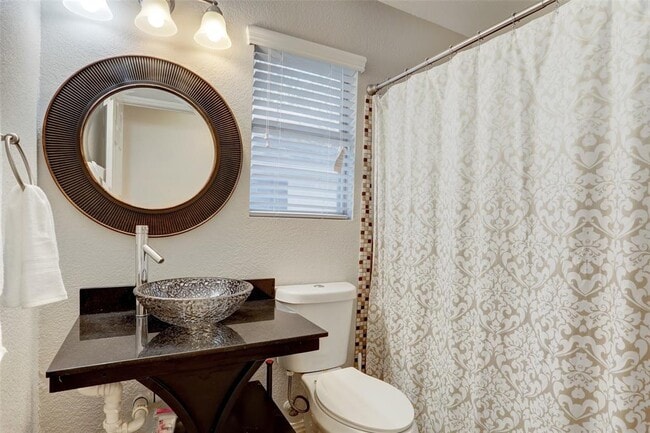Building Photo - 4802 Walden Cir