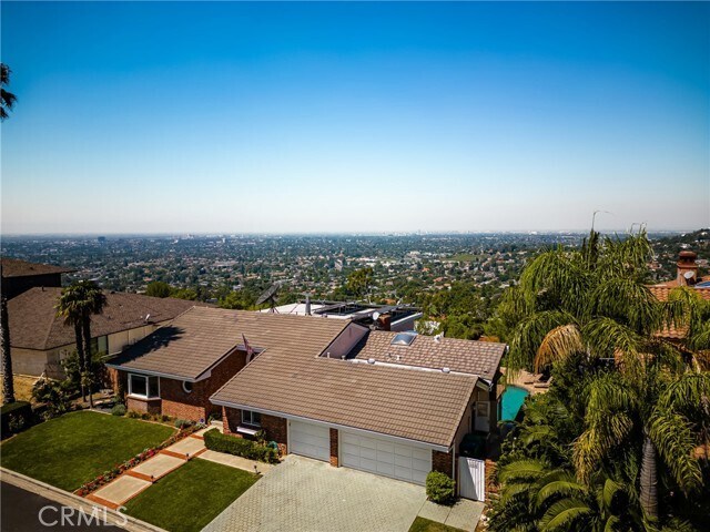 Building Photo - 11081 Hunting Horn Dr
