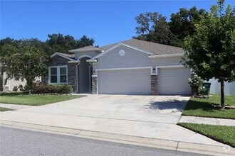 Building Photo - 5033 SW 56th St