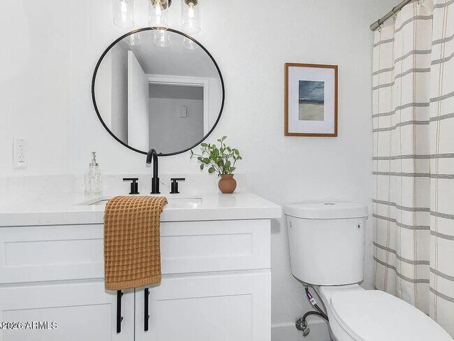 Building Photo - 2529 E Commonwealth Cir