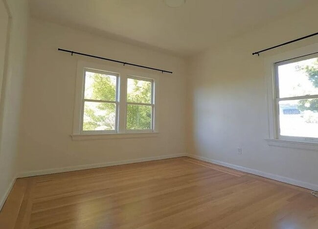 Building Photo - 1538 62nd St