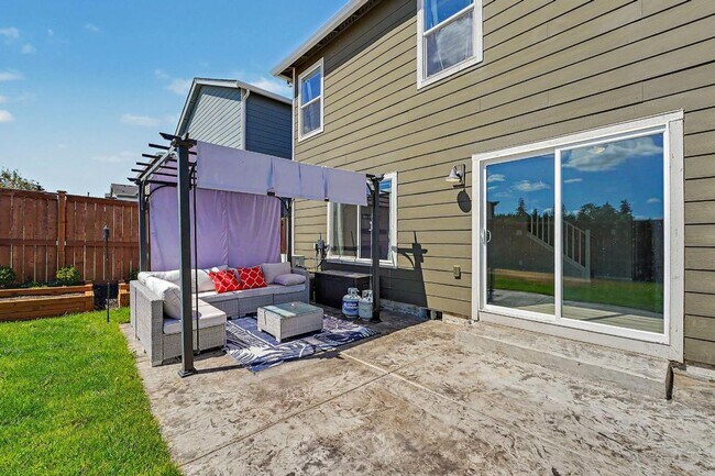 Building Photo - 15065 Iverson Lp SE