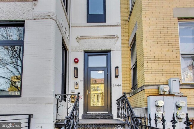 Building Photo - 1444 Harvard St NW