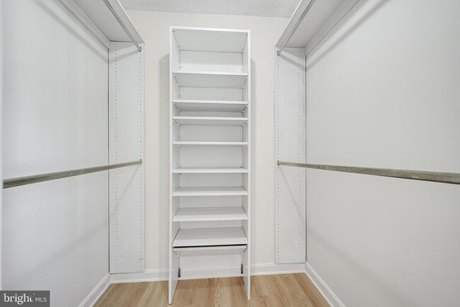 Building Photo - 2303 Massanutten Dr