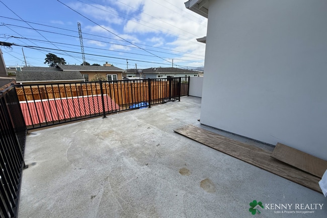 Building Photo - Brand New 2 Bed/2 Bath ADU with Balcony + A/C in South San Francisco