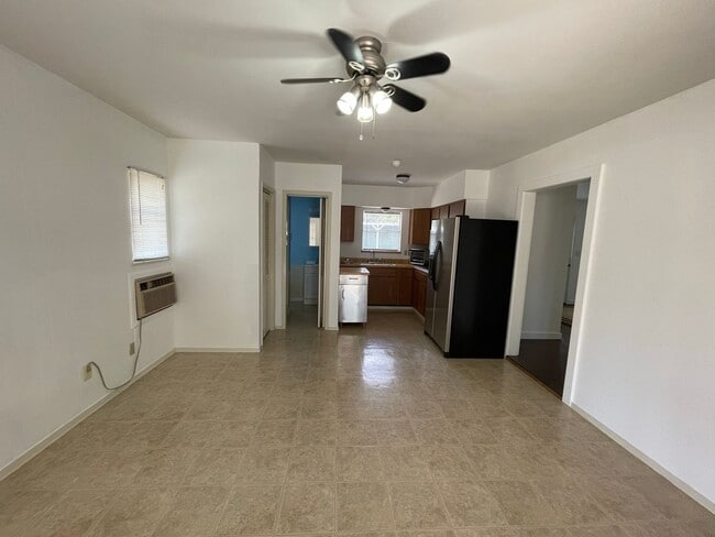 Building Photo - US-281 & E Borgfeld Dr  NORTH of San Antonio