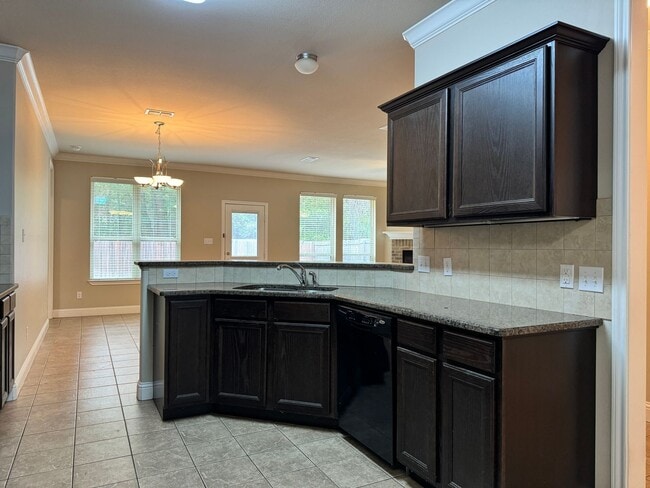 Building Photo - 6020 Grace Ave