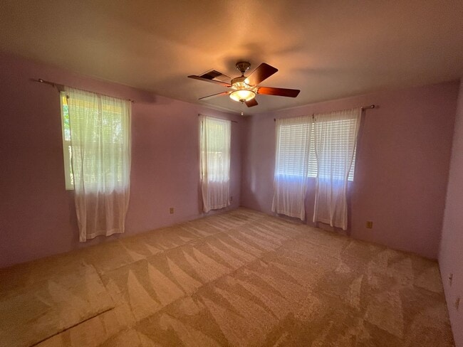 Building Photo - Kihei Three Bedroom