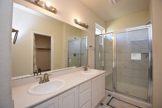 Building Photo - 13038 Leisure Cove Dr