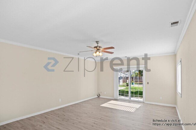 Building Photo - 8370 Parish Way