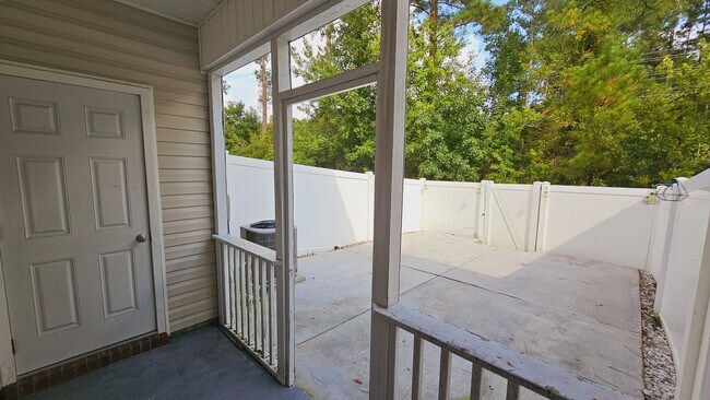 Building Photo - 2 BR 2.5 BA Carolina Forest