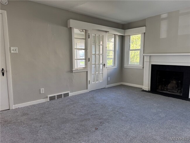 Building Photo - 3445 Wallace Dr