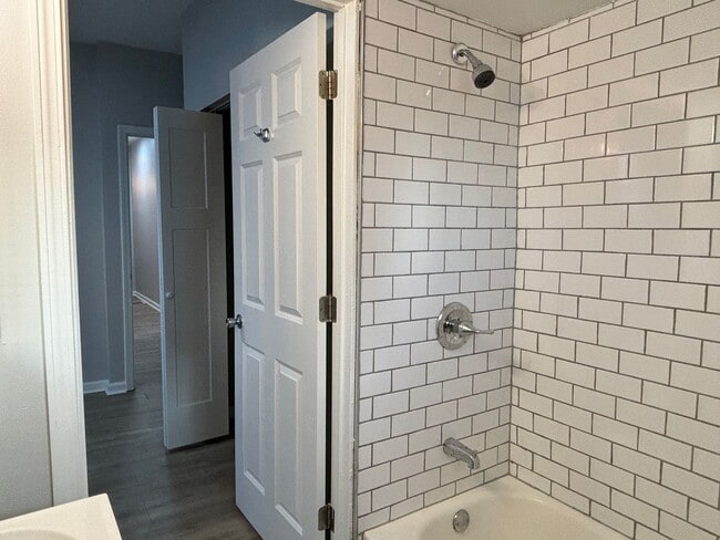 Building Photo - 1338-40 Barth