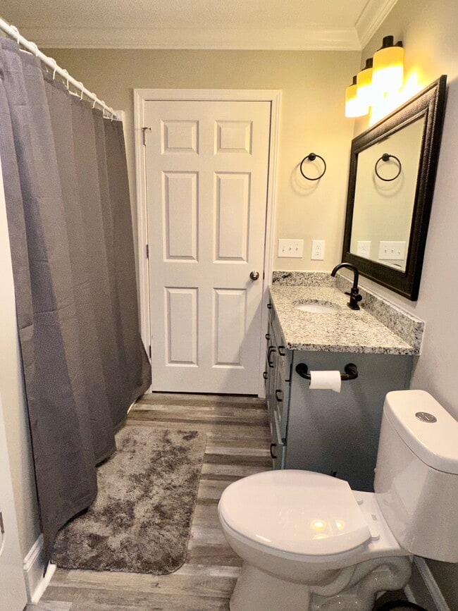 Building Photo - 1205 Furches Ave