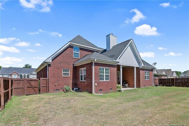 Building Photo - 5205 Pride Ln