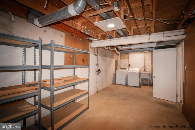 Building Photo - 20423 Meadow Pond Pl