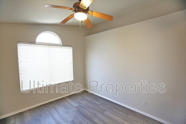 Building Photo - 8023 W Melinda Ln