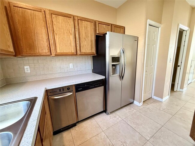 Building Photo - 12298 Country White Cir