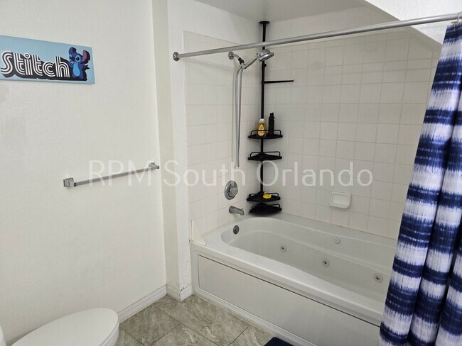 Building Photo - 3/2 Fully Furnished property in Venetian Bay Villages