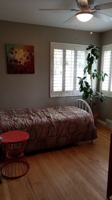 Building Photo - 3900 Dover St