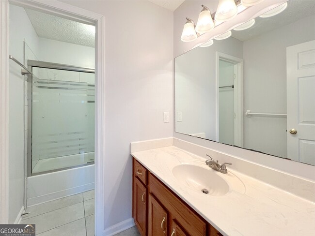 Building Photo - 1924 Riverlanding Cir