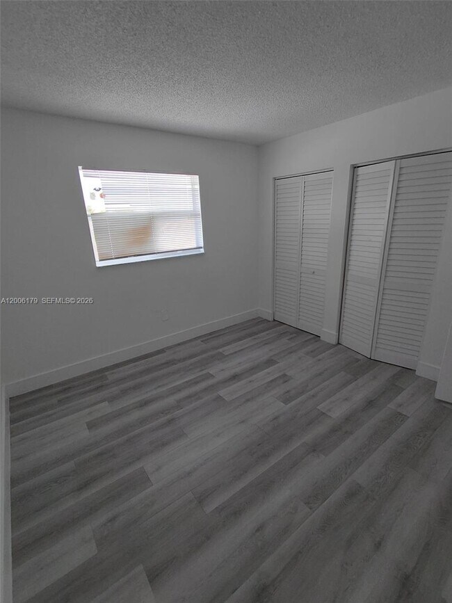 Building Photo - 5435 W 24th Ave