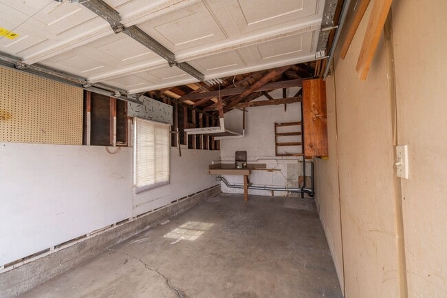 Building Photo - Brand New 2 Bed / 1 Bath Cottage w/ Private Garage & Yard! |Offering Two Weeks of Free Rent!|