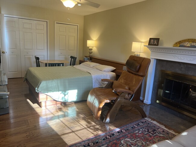 Building Photo - 6807 Buttermere Ln