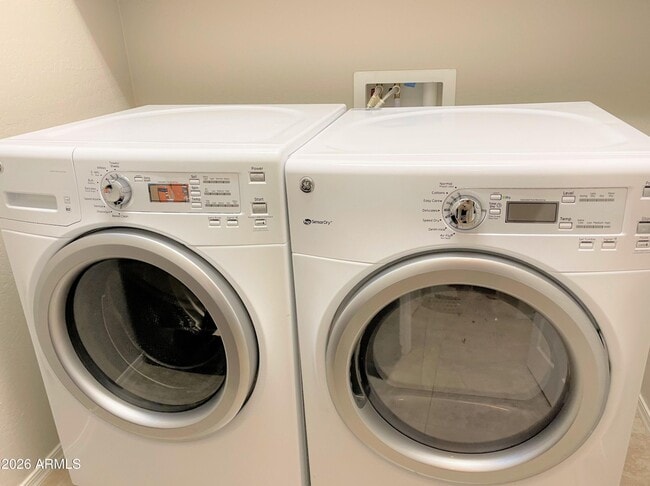 Building Photo - 441 N Ranger Trail